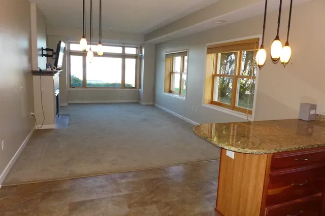 $425,000 | 900 South Lakeshore Drive, Unit 108, Lake City, MN 55041