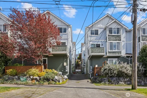 $739,950 | 1108 29th Avenue South, Unit B, Seattle, WA 98144