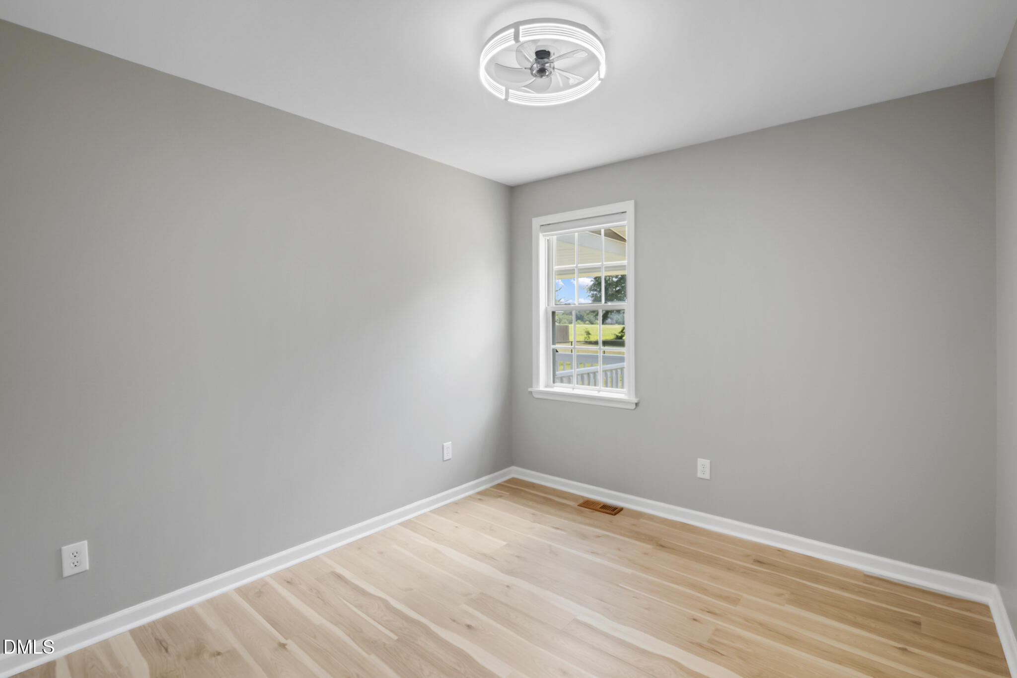 117 Sherman Road Fuquay-Varina, NC 27526 - Photo 16 of 31 117 Sherman-23