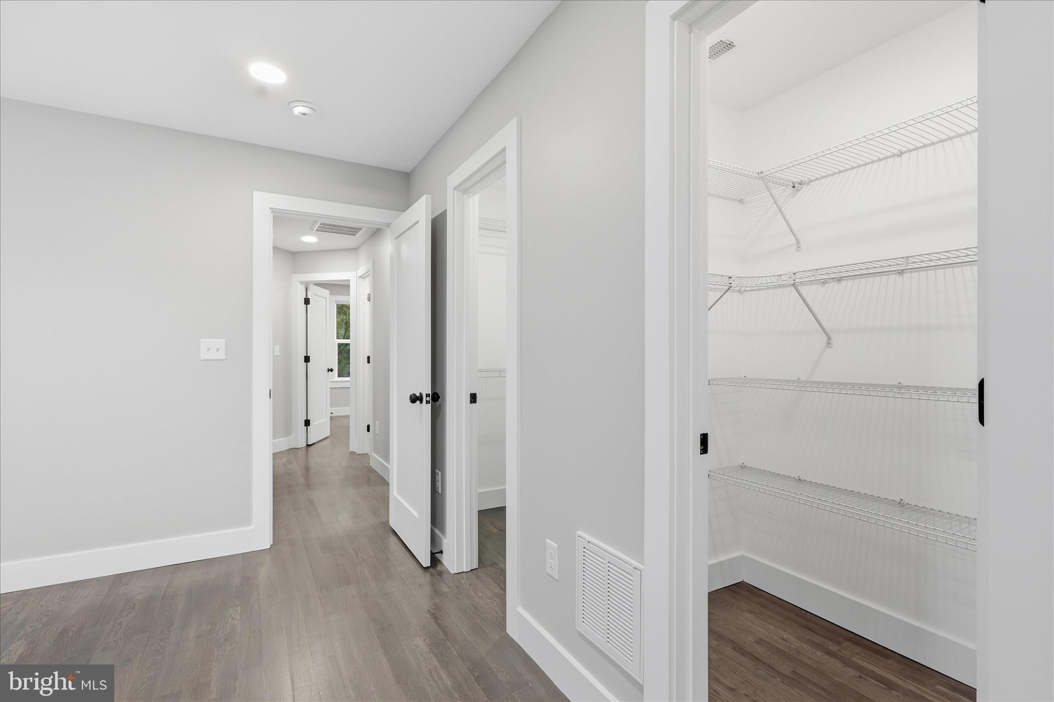 8323 Rolling Road Manassas, VA 20110 - Photo 23 of 47