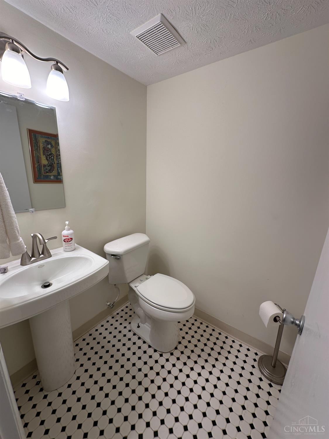 1282 Ridge Road Wilmington, OH 45177 - Photo 24 of 28 Gallery Image 24