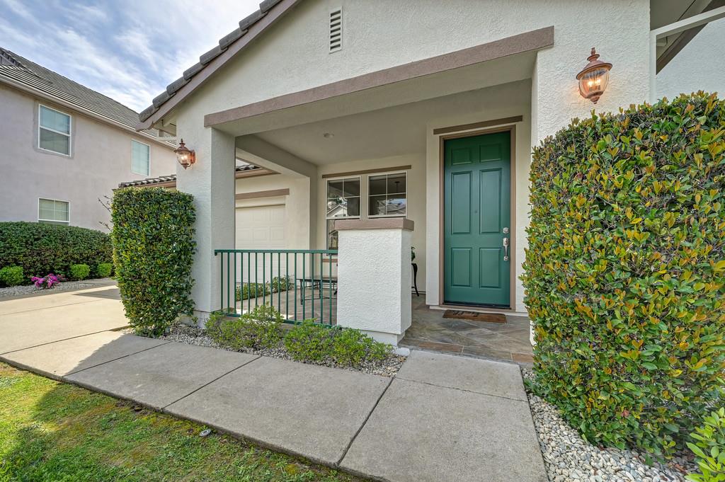 7516 Colbert Drive Rancho Murieta, CA 95683 - Photo 3 of 49