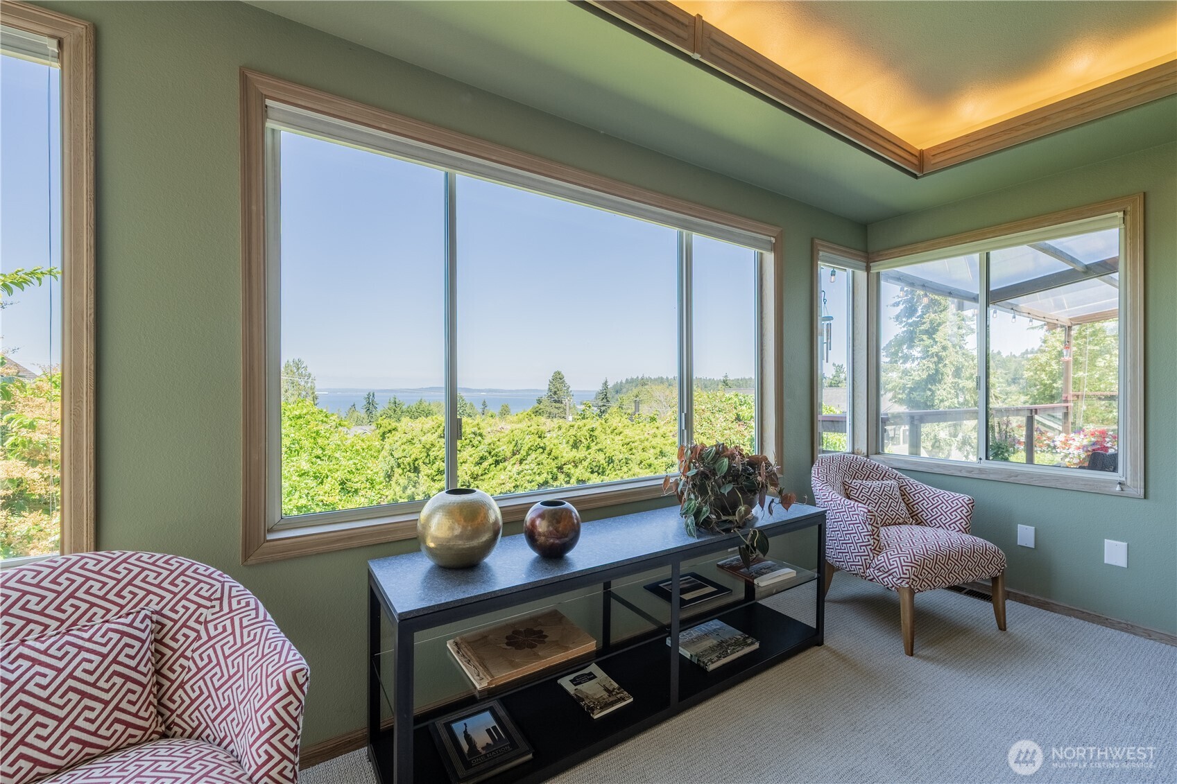 9297 44th Avenue Southwest Seattle, WA 98136 - Photo 10 of 40