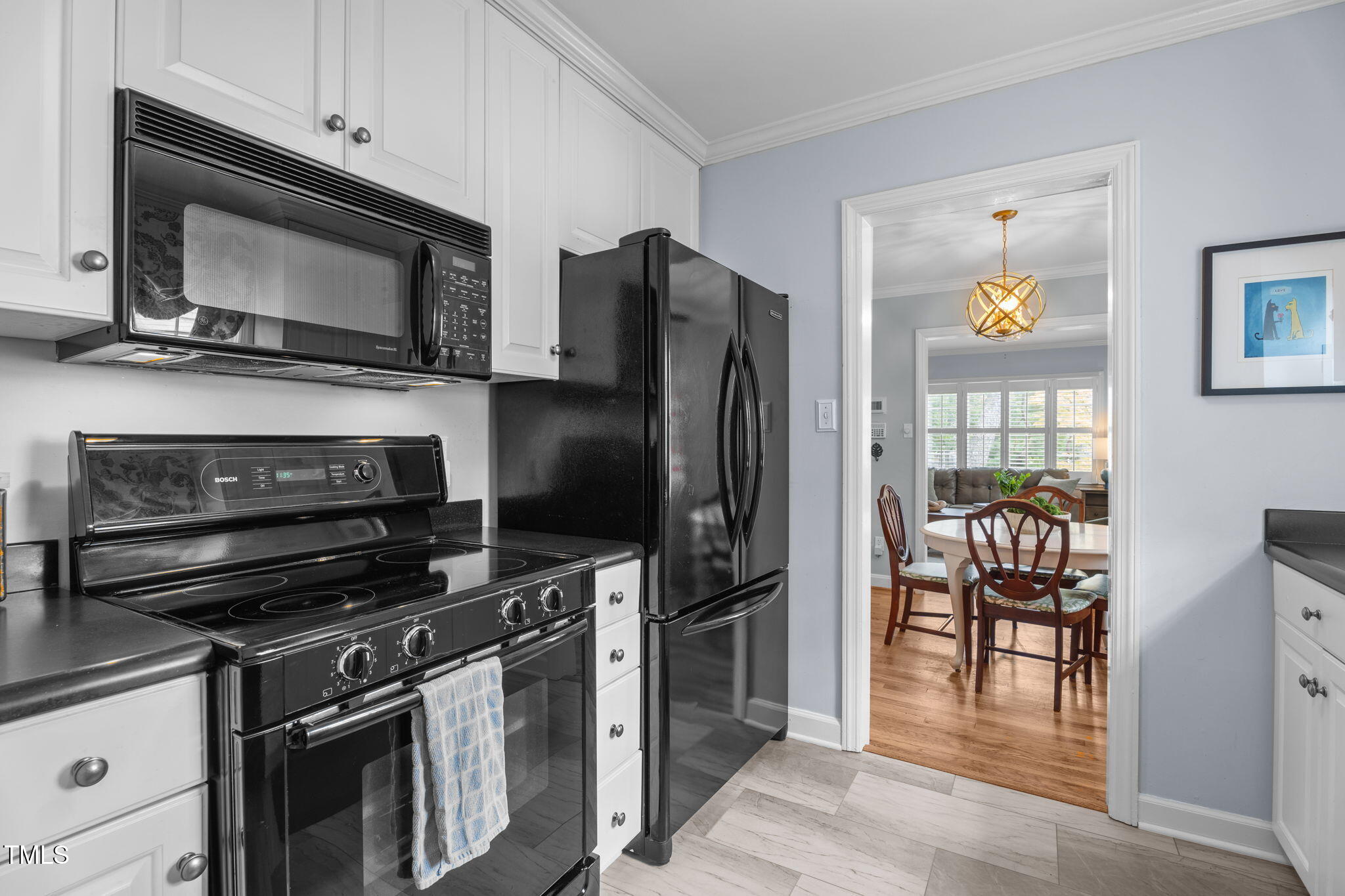 2918 Oberlin Road Raleigh, NC 27608 - Photo 8 of 26 12-web-or-mls-DSC05547 copy