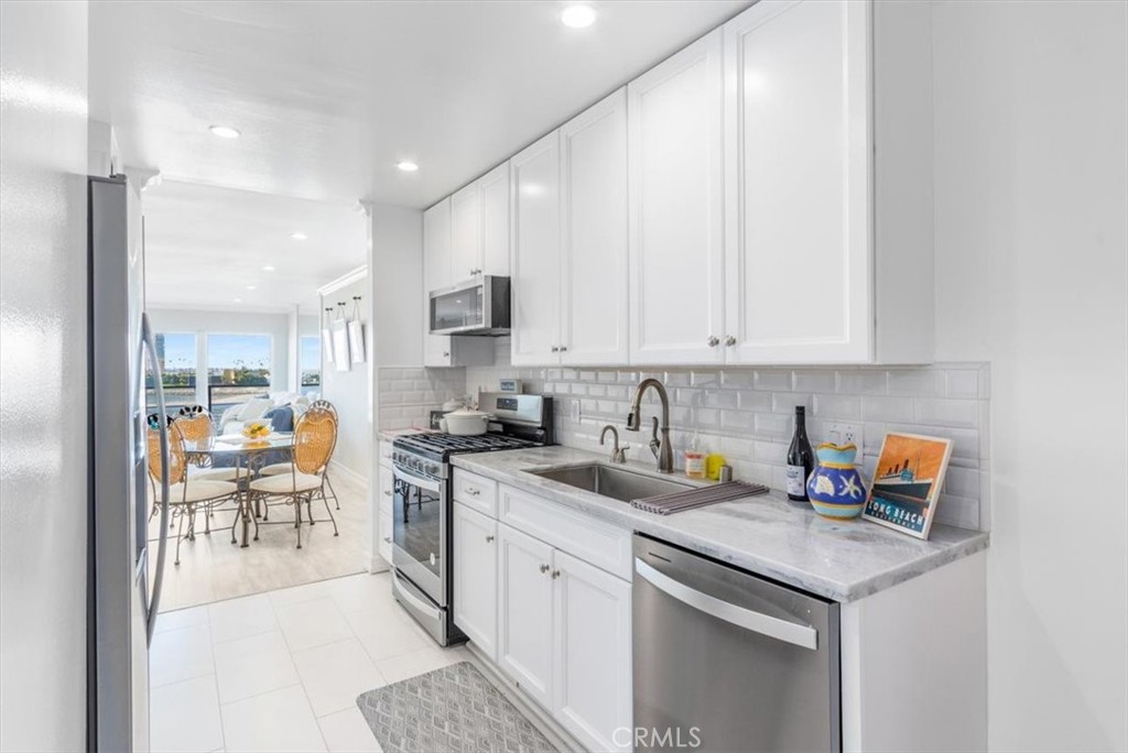 1 3rd, Unit 605 Long Beach, CA 90802 - Photo 6 of 56