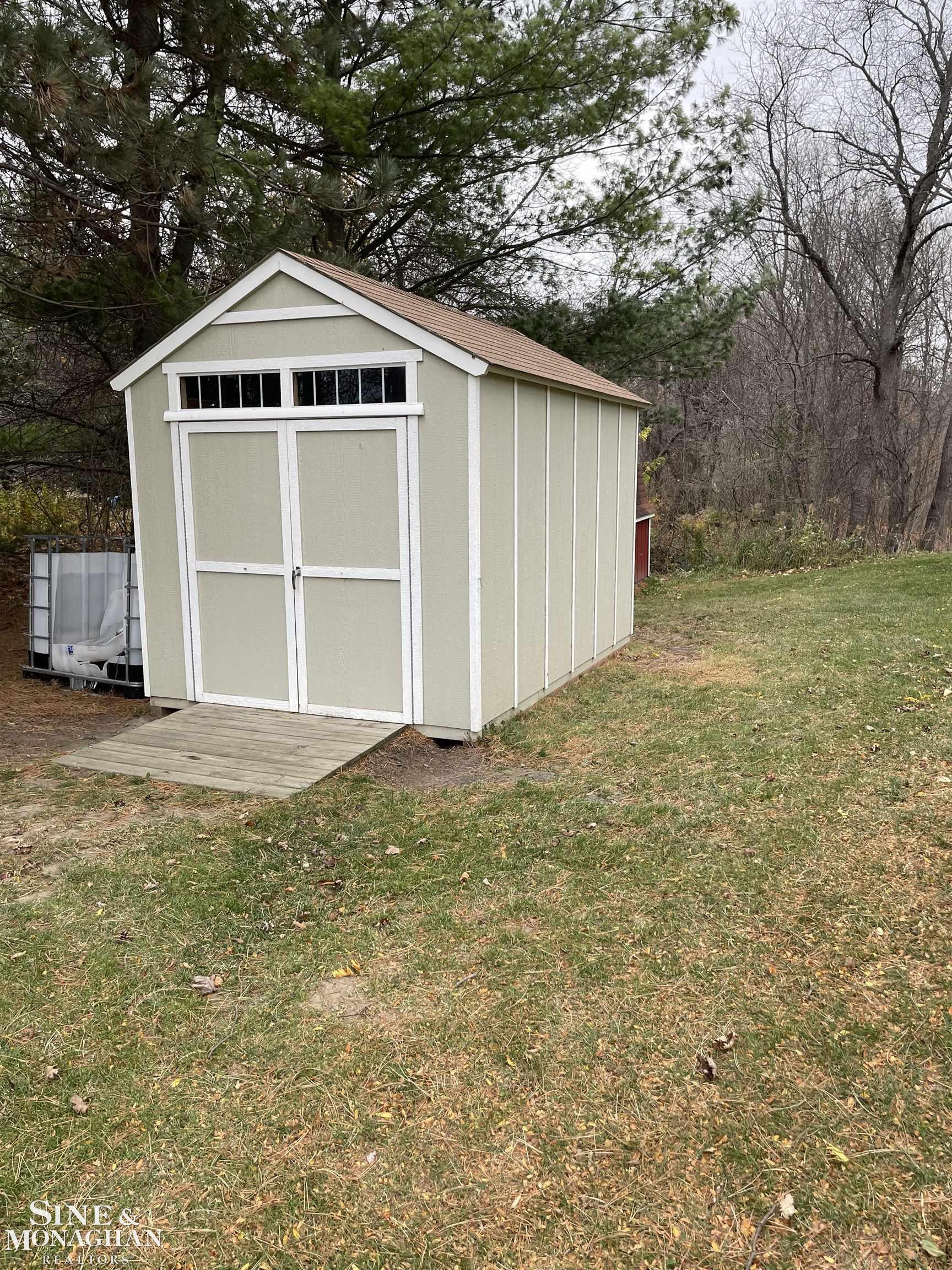 5492 Burtch Road Jeddo, MI 48032 - Photo 3 of 37 50095230-2.JPG