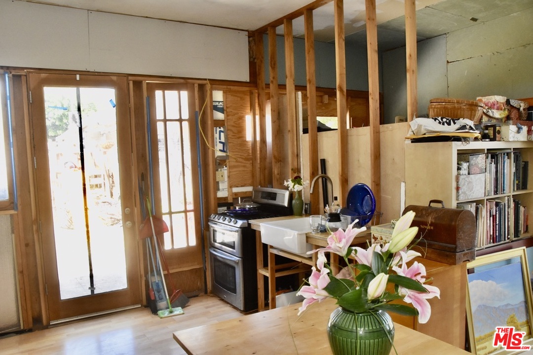 3532 Muirfield Road South Los Angeles, CA 90016 - Photo 32 of 38