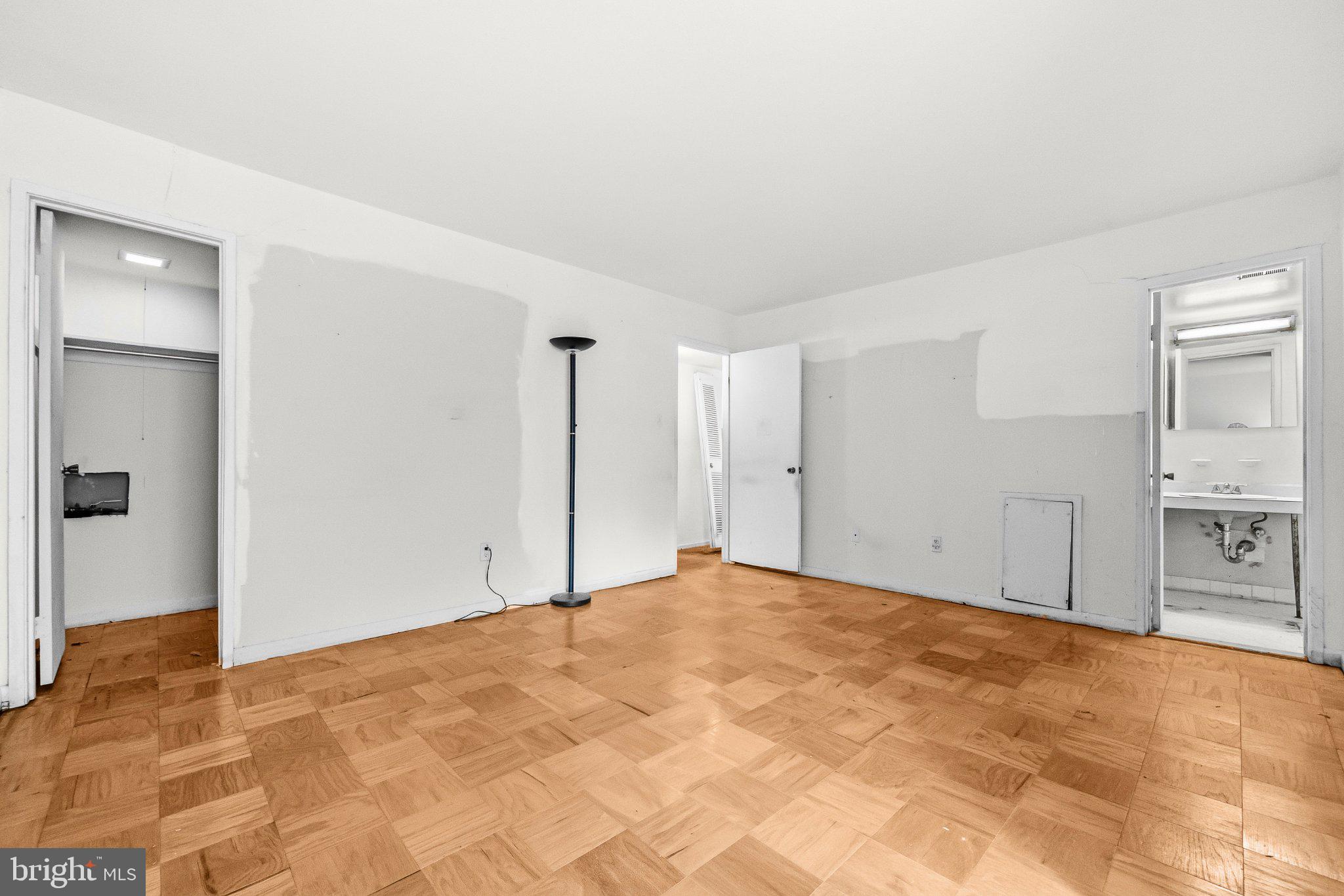 2103 Walsh View Terrace, Unit 102 Silver Spring, MD 20902 - Photo 21 of 30 Spacious room ready for your vision.