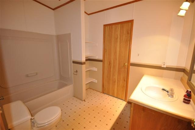 5323 South Swenson Road Deer Park, WA 99006 - Photo 8 of 11 Gallery Image 8