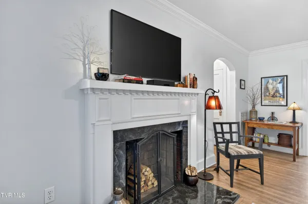$263,300 | 142 Campbell Avenue, Marion, VA 24354
