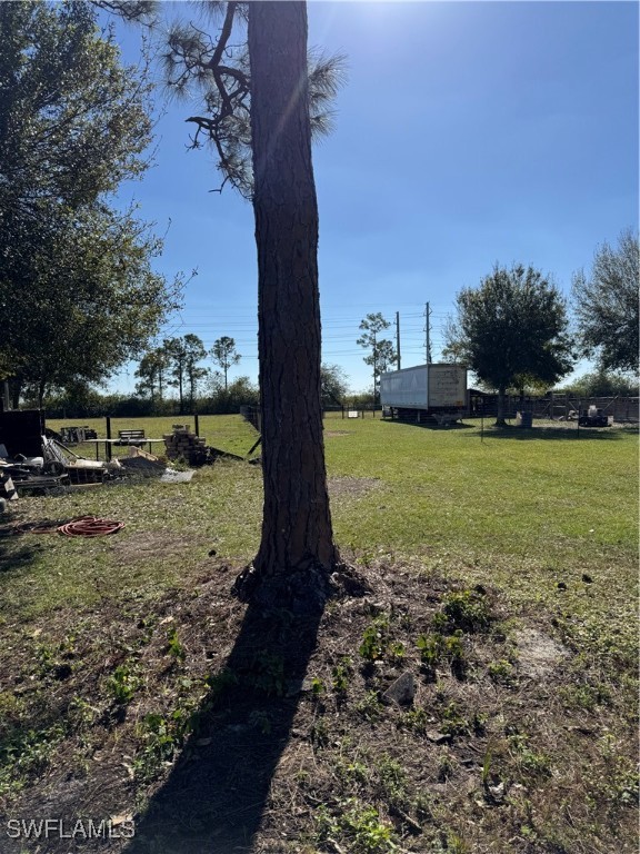 13434 Tangelo Avenue Clewiston, FL 33440 - Photo 29 of 42 a view of a yard with an ocean view