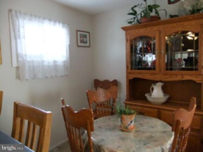 7857 Shellye Road Glen Burnie, MD 21060 - Photo 5 of 28 Dining Room