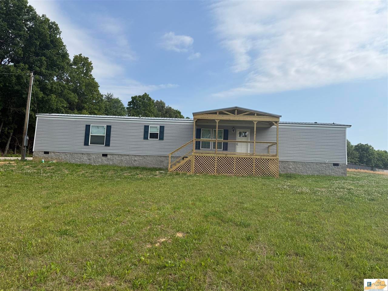 2747 Falling Spgs Road Bonnieville, KY 42713 - Photo 2 of 53 Gallery Image 2