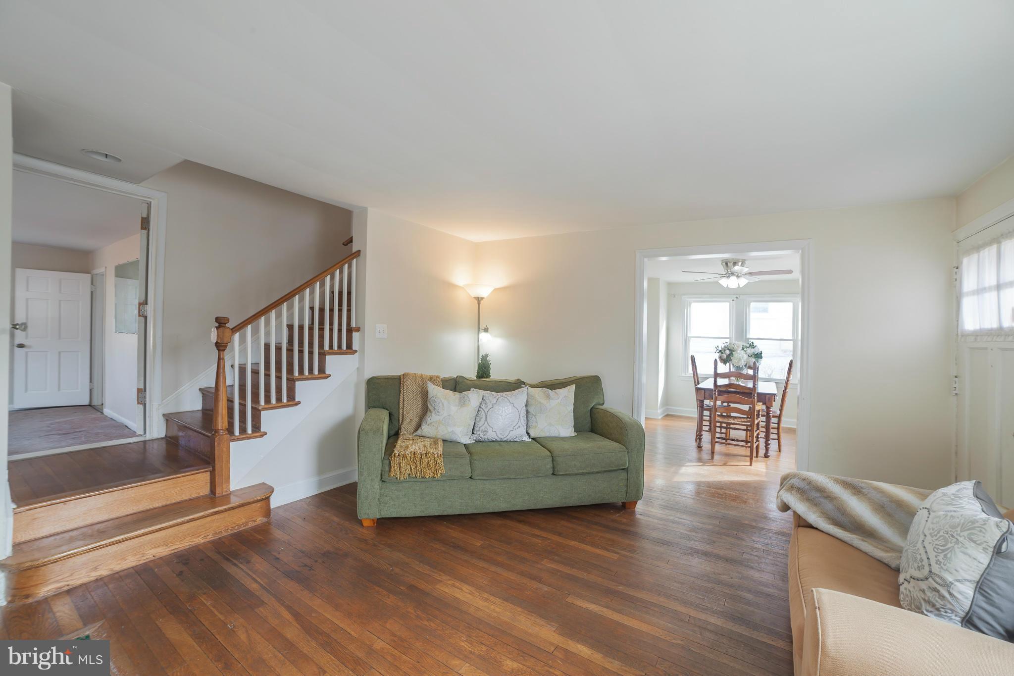 6134 Montrose Road Cheverly, MD 20785 - Photo 3 of 30 Living Room