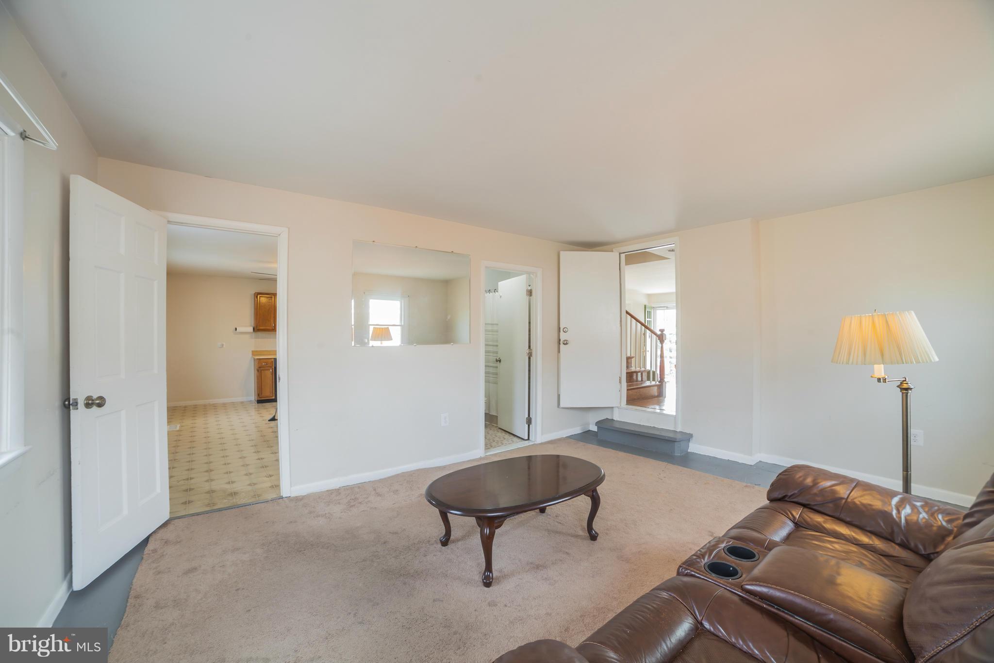 6134 Montrose Road Cheverly, MD 20785 - Photo 5 of 30 Family Room