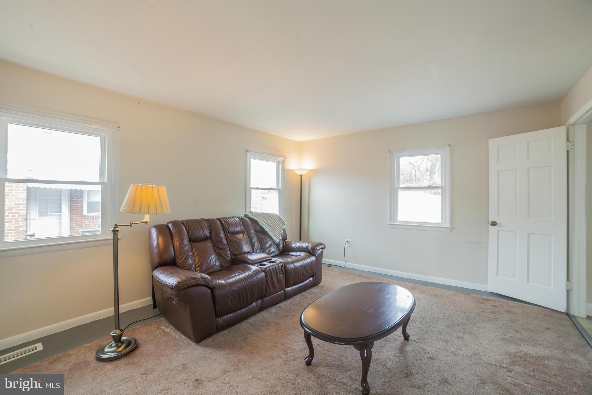 6134 Montrose Road Cheverly, MD 20785 - Photo 6 of 30 Family Room