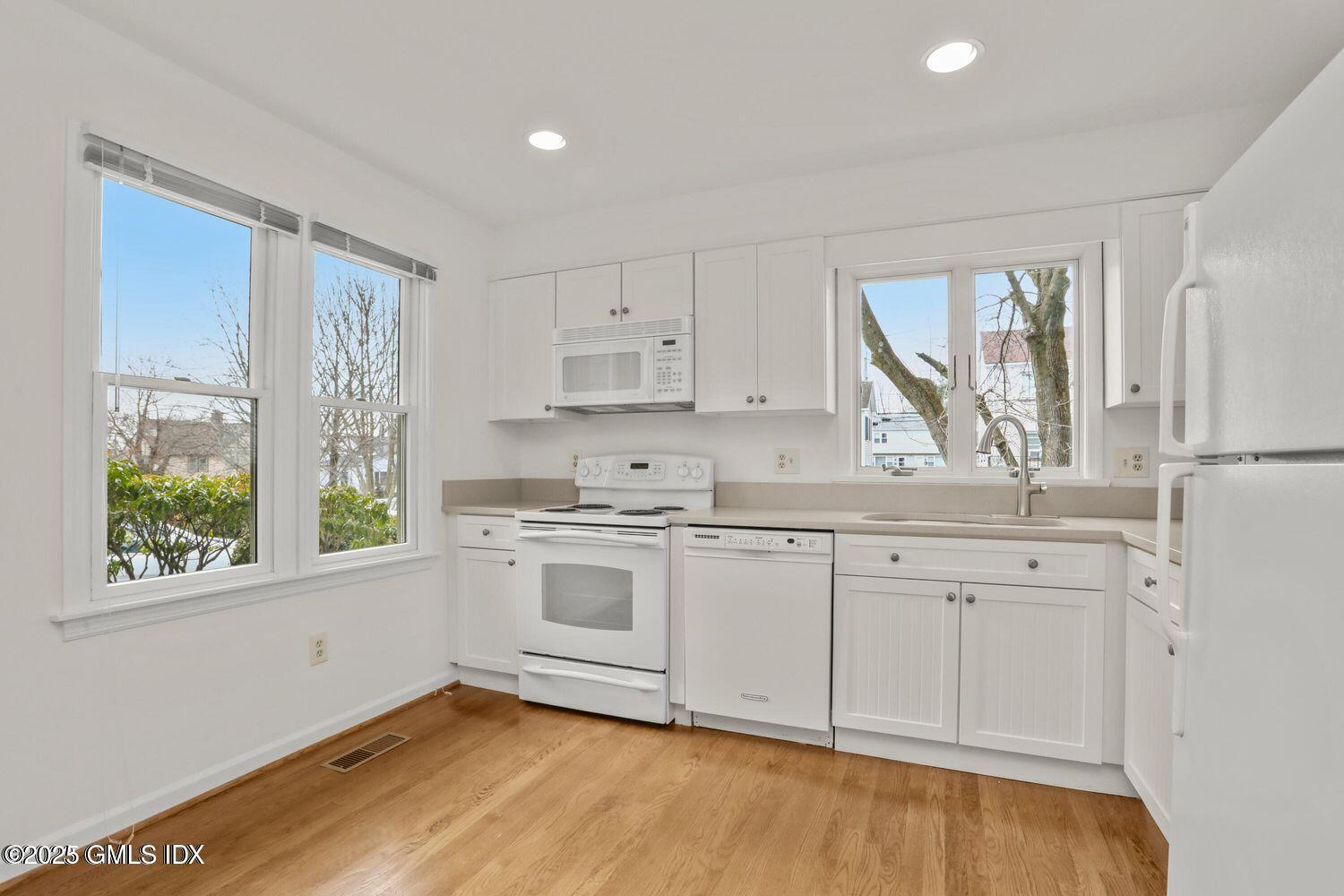 5 Glen Street, Unit 101 Greenwich, CT 06830 - Photo 4 of 16 4