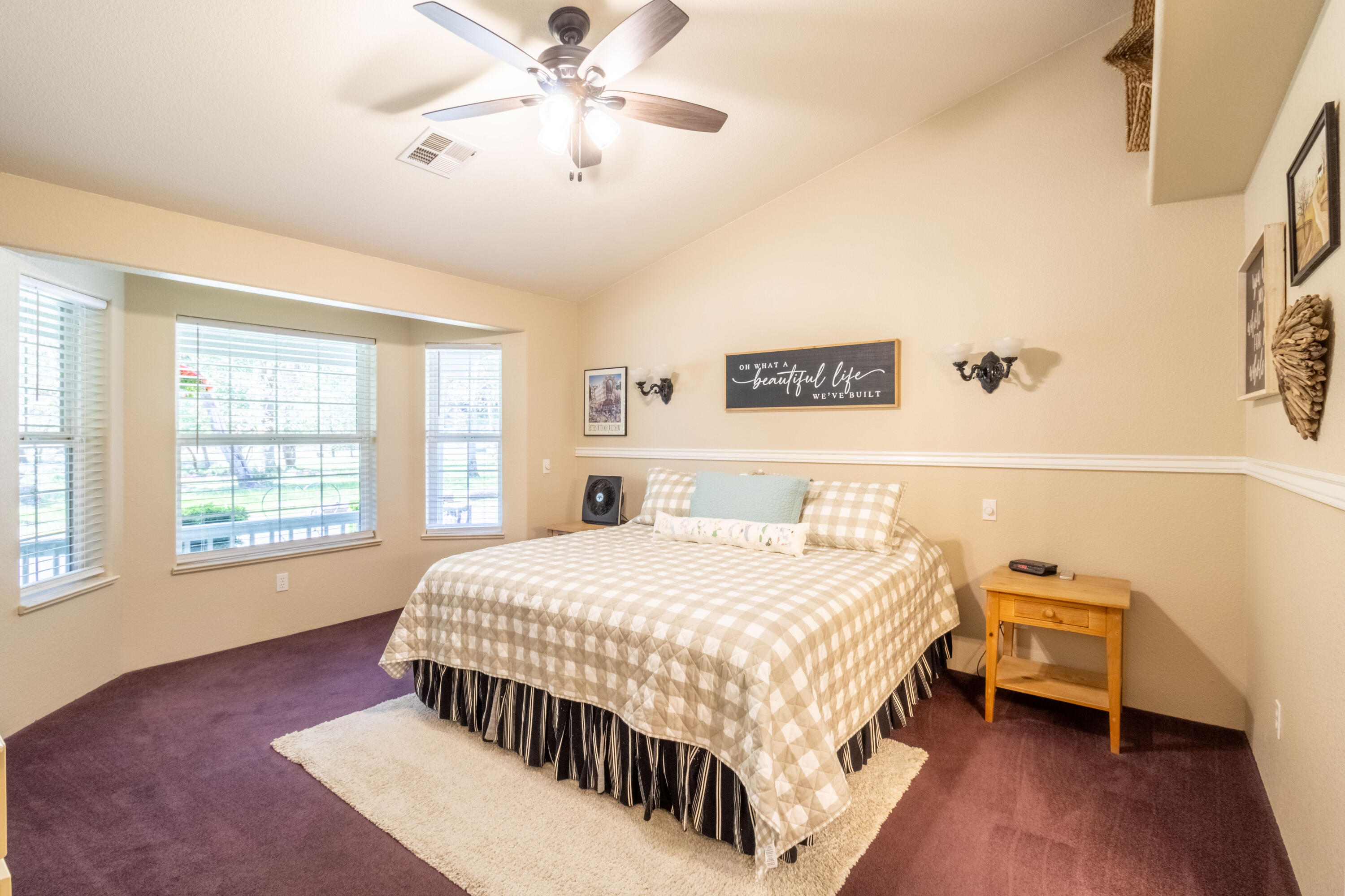185 Starflower Way Merlin, OR 97532 - Photo 15 of 62