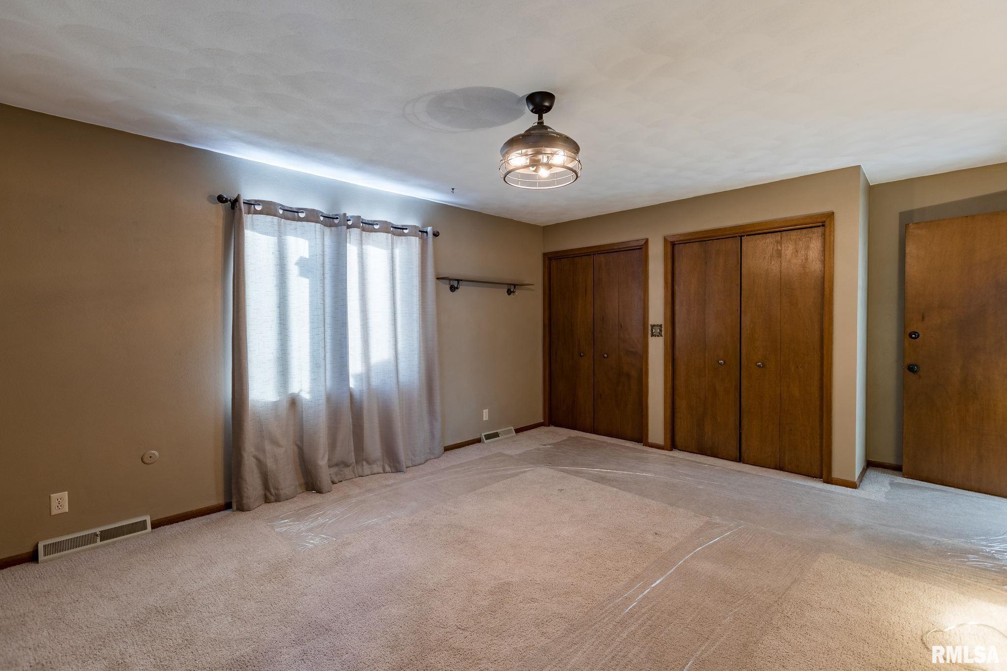 9405 Turkey Hollow Road Taylor Ridge, IL 61284 - Photo 16 of 32 Gallery Image 16