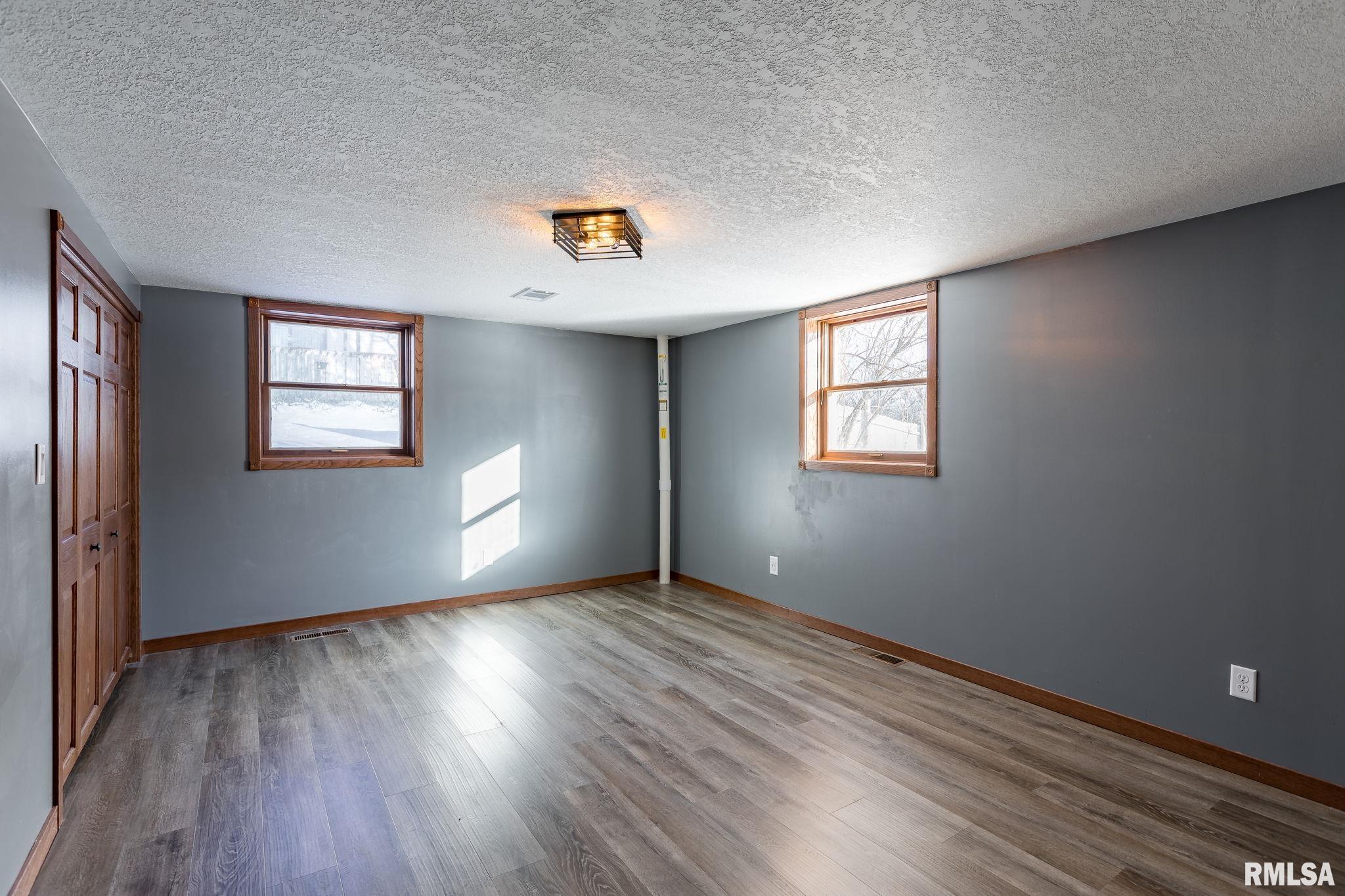 9405 Turkey Hollow Road Taylor Ridge, IL 61284 - Photo 26 of 32 Gallery Image 26