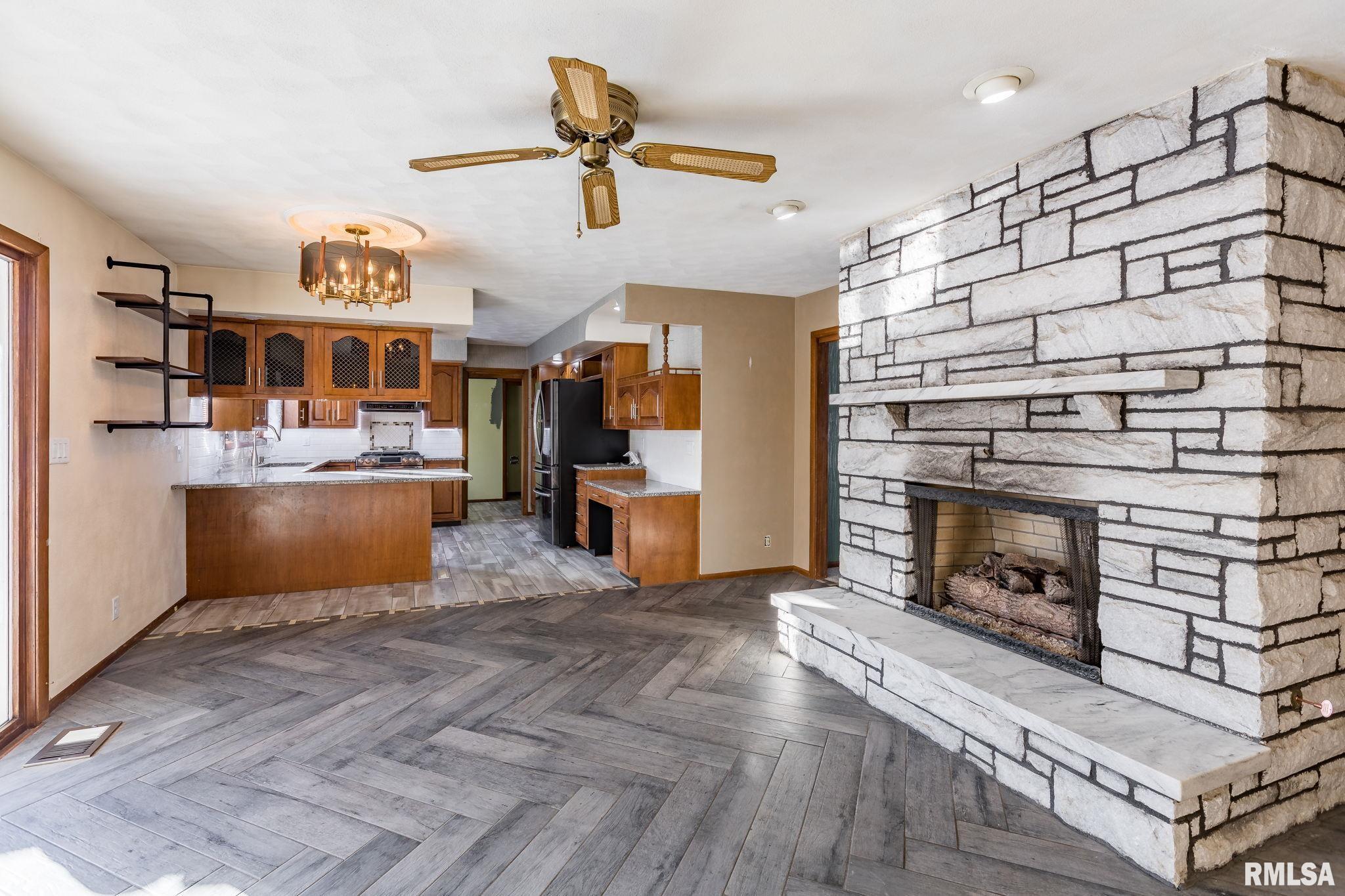 9405 Turkey Hollow Road Taylor Ridge, IL 61284 - Photo 7 of 32 Gallery Image 7