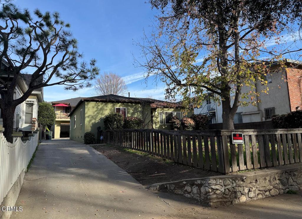 683 East Villa Street Pasadena, CA 91101 - Photo 2 of 3 683 E VILLA