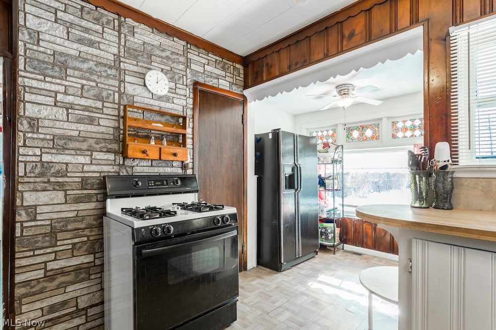 1601 Spring Road Cleveland, OH 44109 - Photo 16 of 26