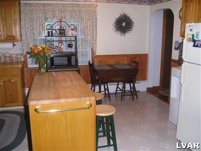 4457 Mountain Road Slatington, PA 18080 - Photo 5 of 28 Gallery Image 5
