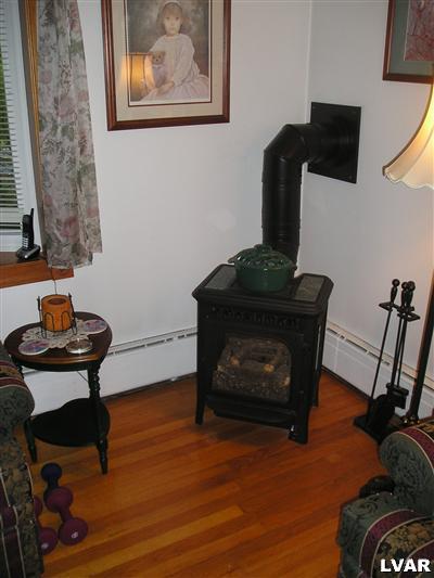 4457 Mountain Road Slatington, PA 18080 - Photo 10 of 28 Gallery Image 10