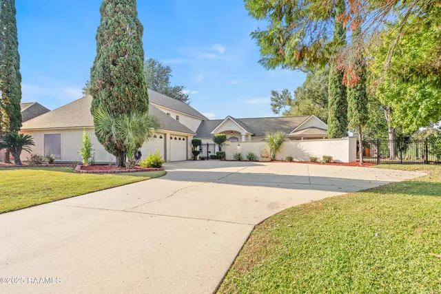 $450,000 | 100 Remington Drive, Lafayette, LA 70503