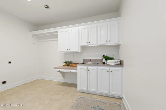 $450,000 | 100 Remington Drive, Lafayette, LA 70503