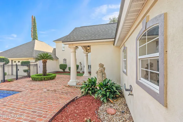 $450,000 | 100 Remington Drive, Lafayette, LA 70503