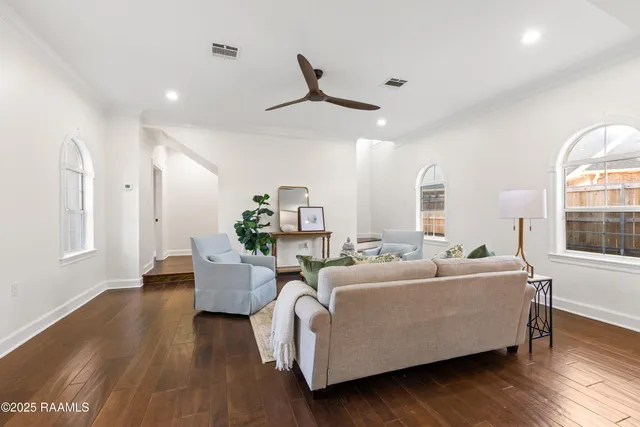 $450,000 | 100 Remington Drive, Lafayette, LA 70503