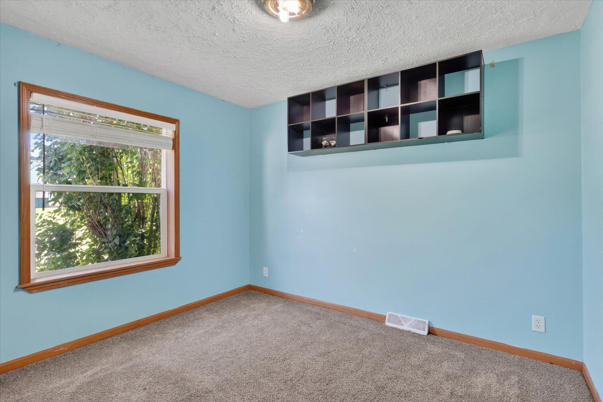 2869 Ridgecrest Drive Saranac, MI 48881 - Photo 30 of 65 27-2869-Ridgecrest-Dr-Windowstill