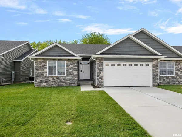 $425,000 | 1703 Ambleside Drive, Springfield, IL 62711