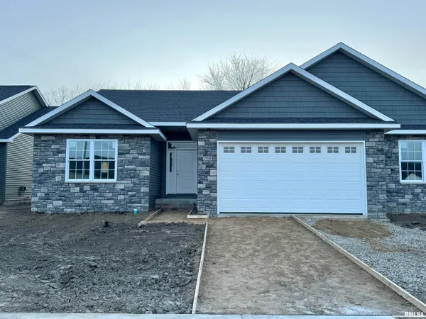 $425,000 | 1703 Ambleside Drive, Springfield, IL 62711