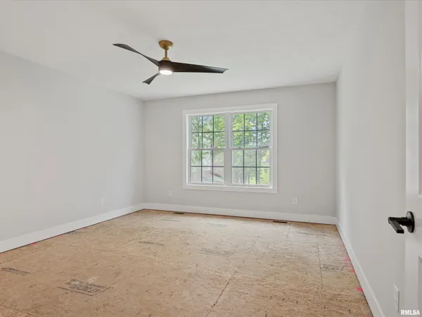 $425,000 | 1703 Ambleside Drive, Springfield, IL 62711