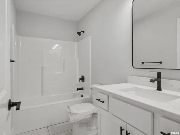 $425,000 | 1703 Ambleside Drive, Springfield, IL 62711