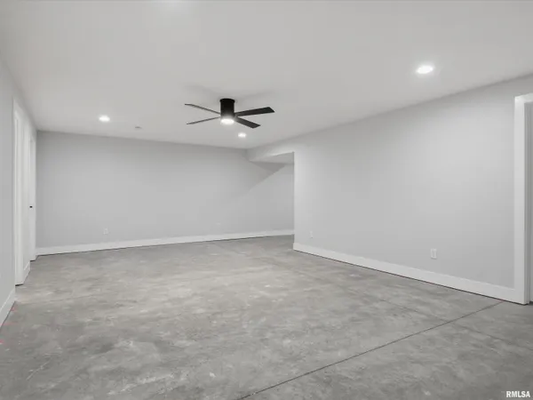 $425,000 | 1703 Ambleside Drive, Springfield, IL 62711