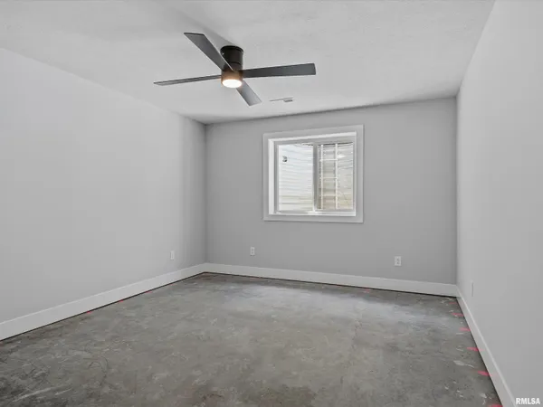 $425,000 | 1703 Ambleside Drive, Springfield, IL 62711