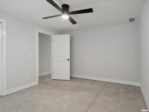 $425,000 | 1703 Ambleside Drive, Springfield, IL 62711