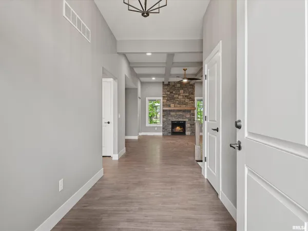 $425,000 | 1703 Ambleside Drive, Springfield, IL 62711