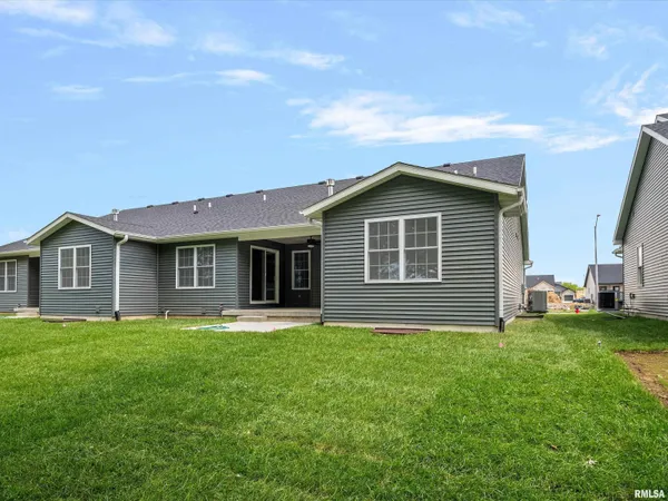 $425,000 | 1703 Ambleside Drive, Springfield, IL 62711
