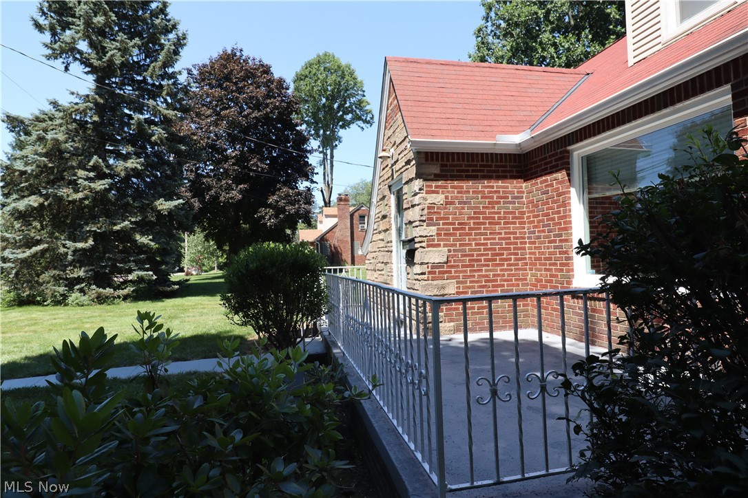 4945 2nd Street Northwest Canton, OH 44708 - Photo 4 of 24 Gallery Image 4
