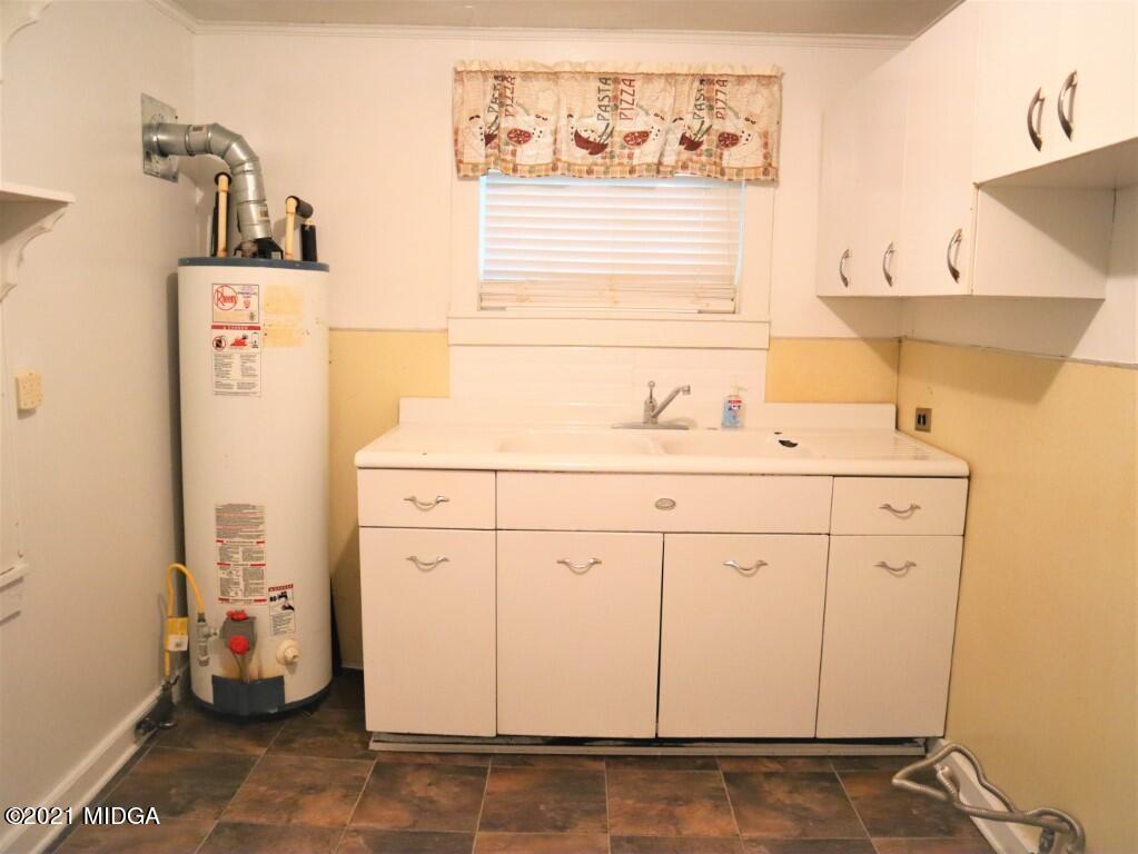 3388 Mogul Road Macon, GA 31217 - Photo 4 of 19 4 Kitchen