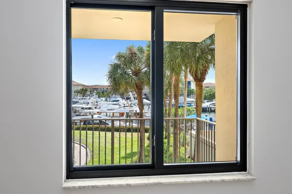 $3,200 | 1501 Marina Isle Way, Unit 202, Jupiter, FL 33477