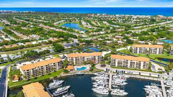 $3,200 | 1501 Marina Isle Way, Unit 202, Jupiter, FL 33477