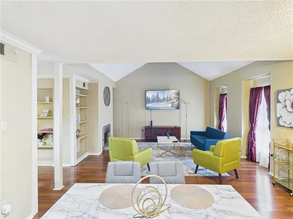 $1,350 | 8155 Jefferson Highway, Unit 305, Baton Rouge, LA 70809