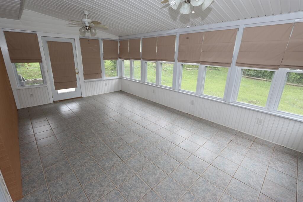 37358 Lee Highway Glade Spring, VA 24340 - Photo 22 of 37 23