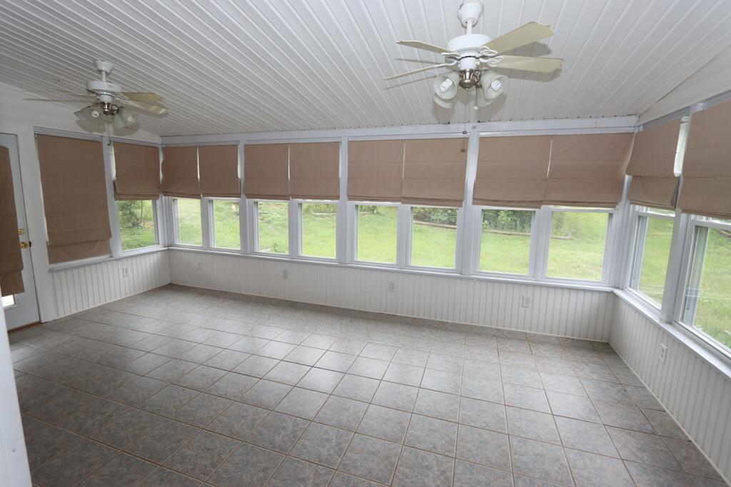 37358 Lee Highway Glade Spring, VA 24340 - Photo 23 of 37 24